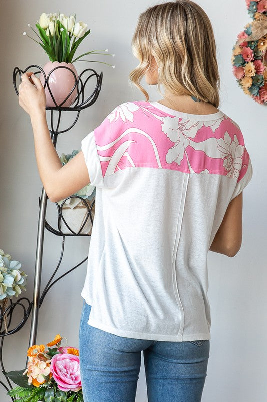 FLORAL CONTRAST SHORT SLEEVE TOP