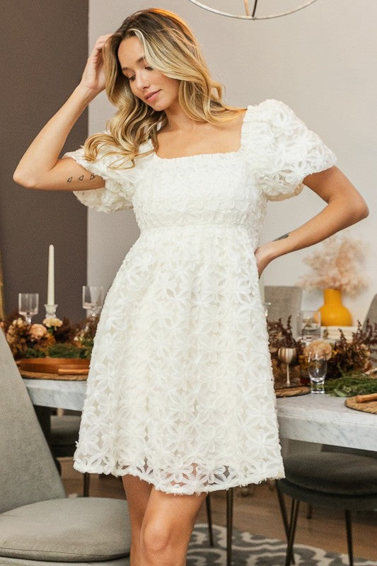 FLORAL LACE FULLY LINED DRESS WITH PUFF SLEEVES