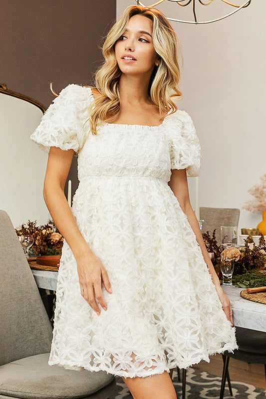 FLORAL LACE FULLY LINED DRESS WITH PUFF SLEEVES